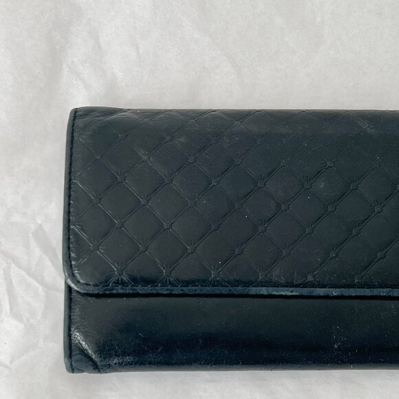 Hobo International Black Smooth Embossed Quilted Leather Trifold Wallet - Picture 2 of 12